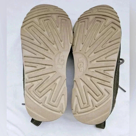 UGG Neumal GREY SUEDE HIGH TOP Unisex SHOES SIZE US 5 S/N 1020369 - Picture 8 of 9